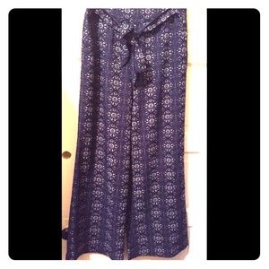 Tie-front Palazzo pants.